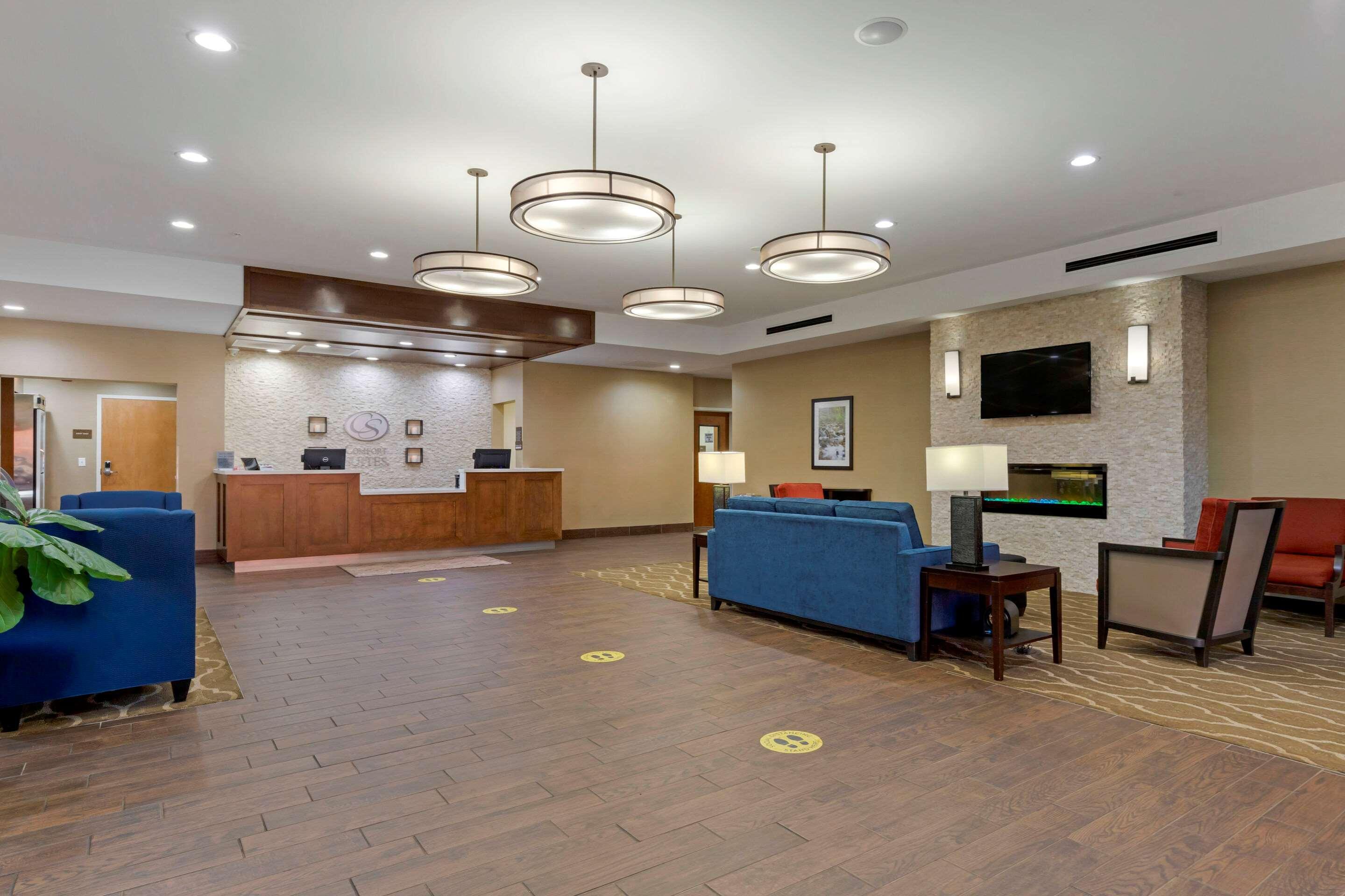 Comfort Suites Greenville South Piedmont Extérieur photo