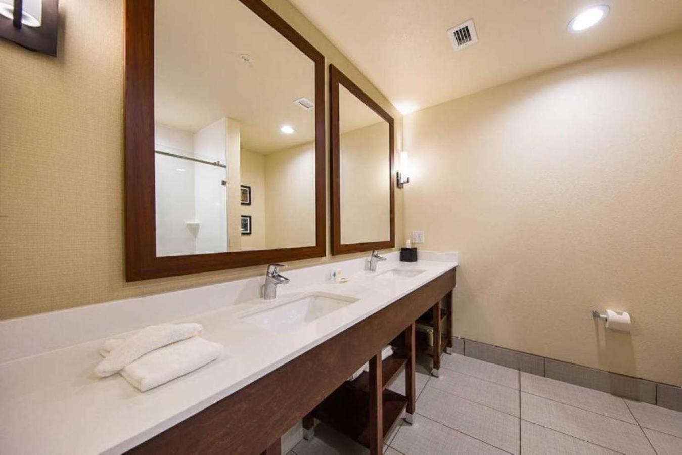 Comfort Suites Greenville South Piedmont Extérieur photo
