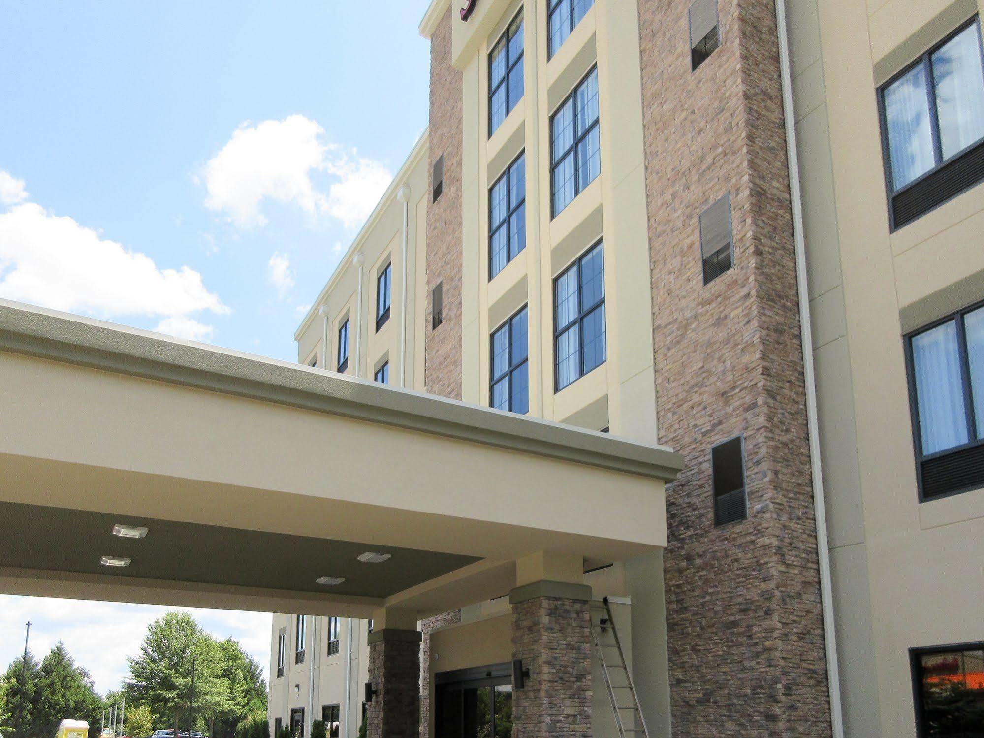 Comfort Suites Greenville South Piedmont Extérieur photo